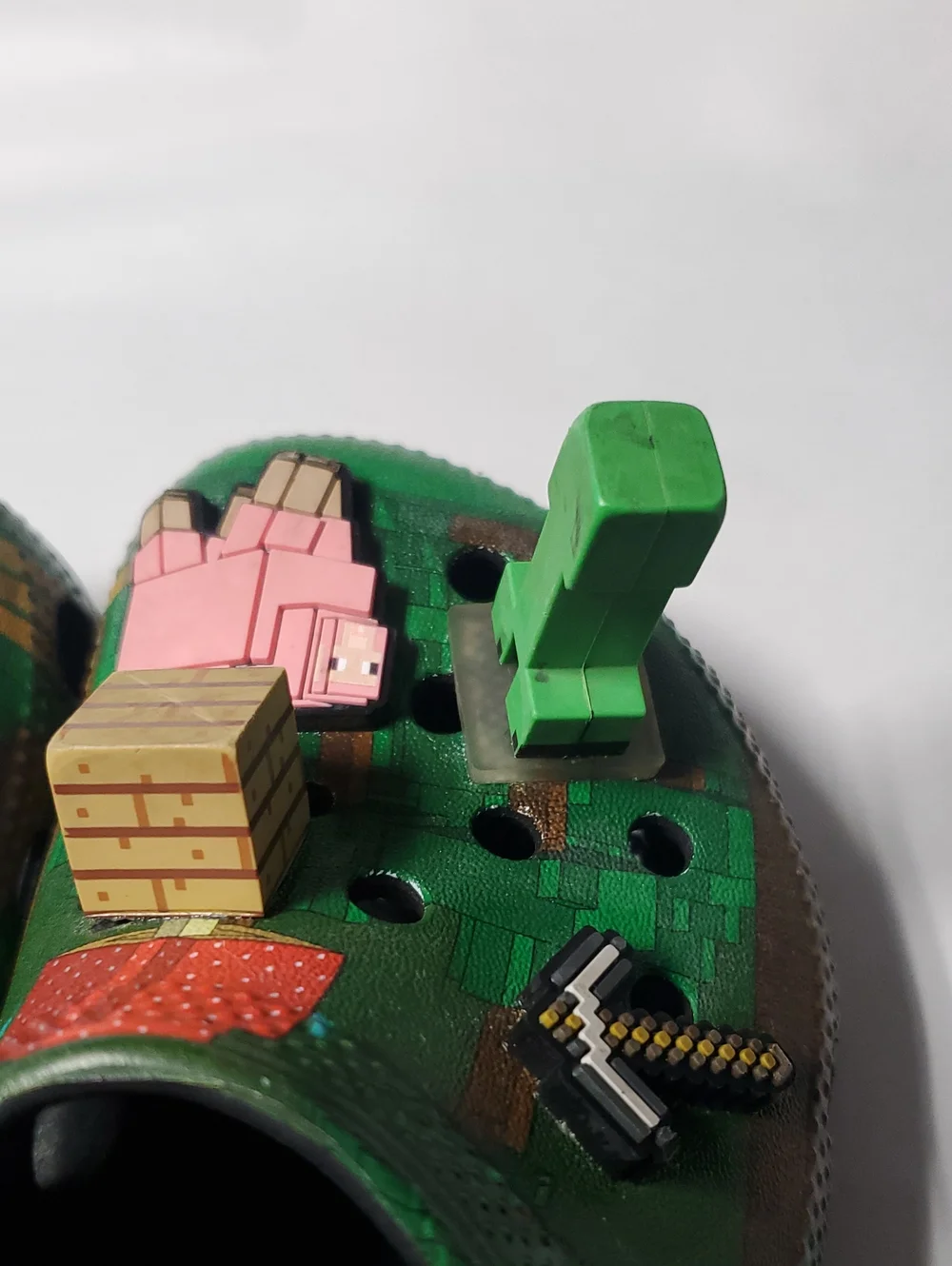 CROCS Classic Minecraft Kids Clogs Size 13 Gaming Casual School